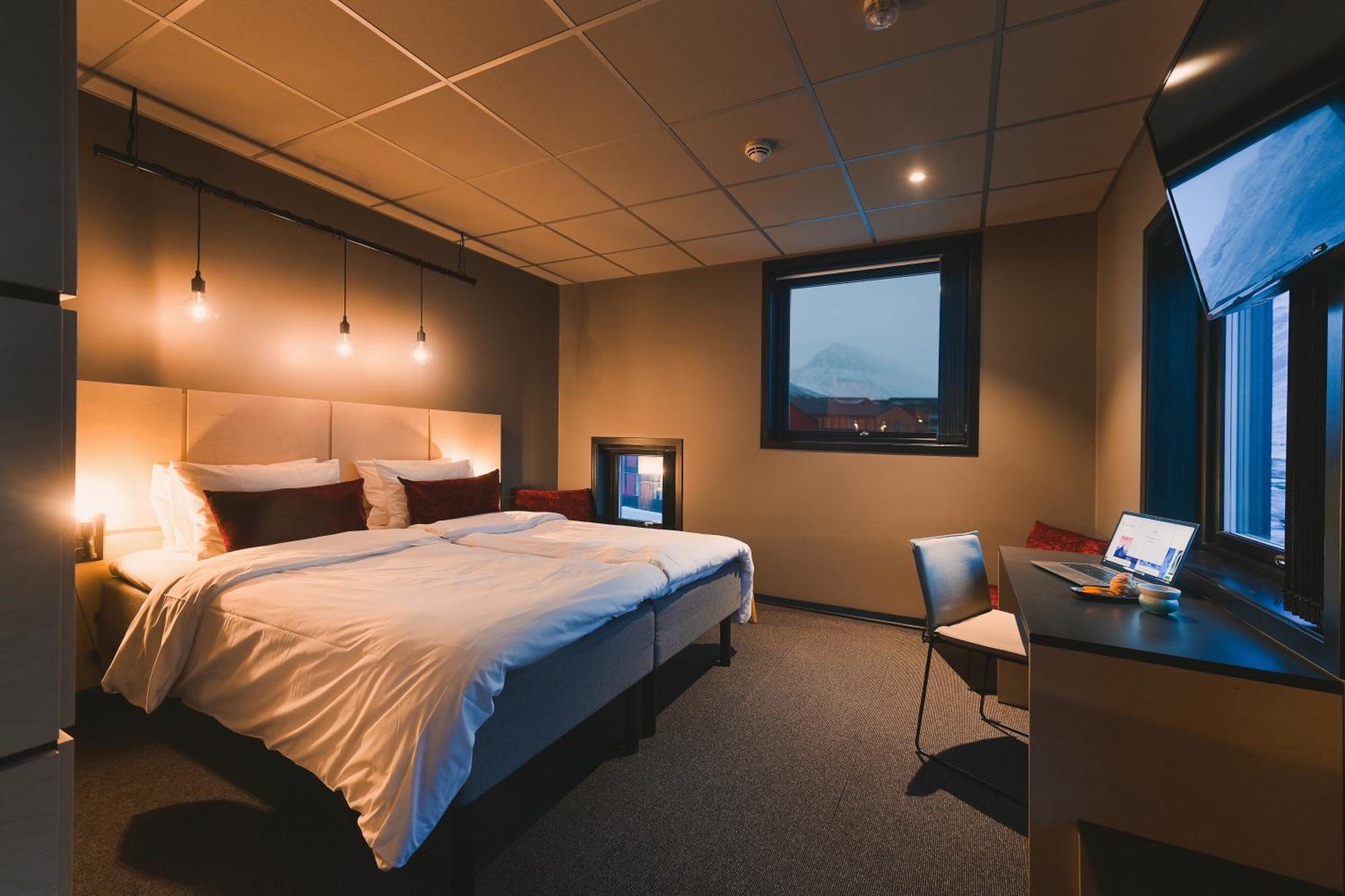 Svalbard Hotell | The Vault Longyearbyen Esterno foto